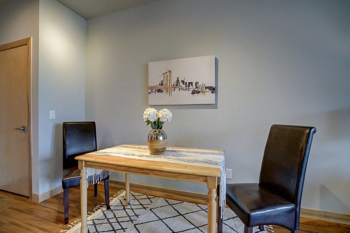 Gallery Photo 17